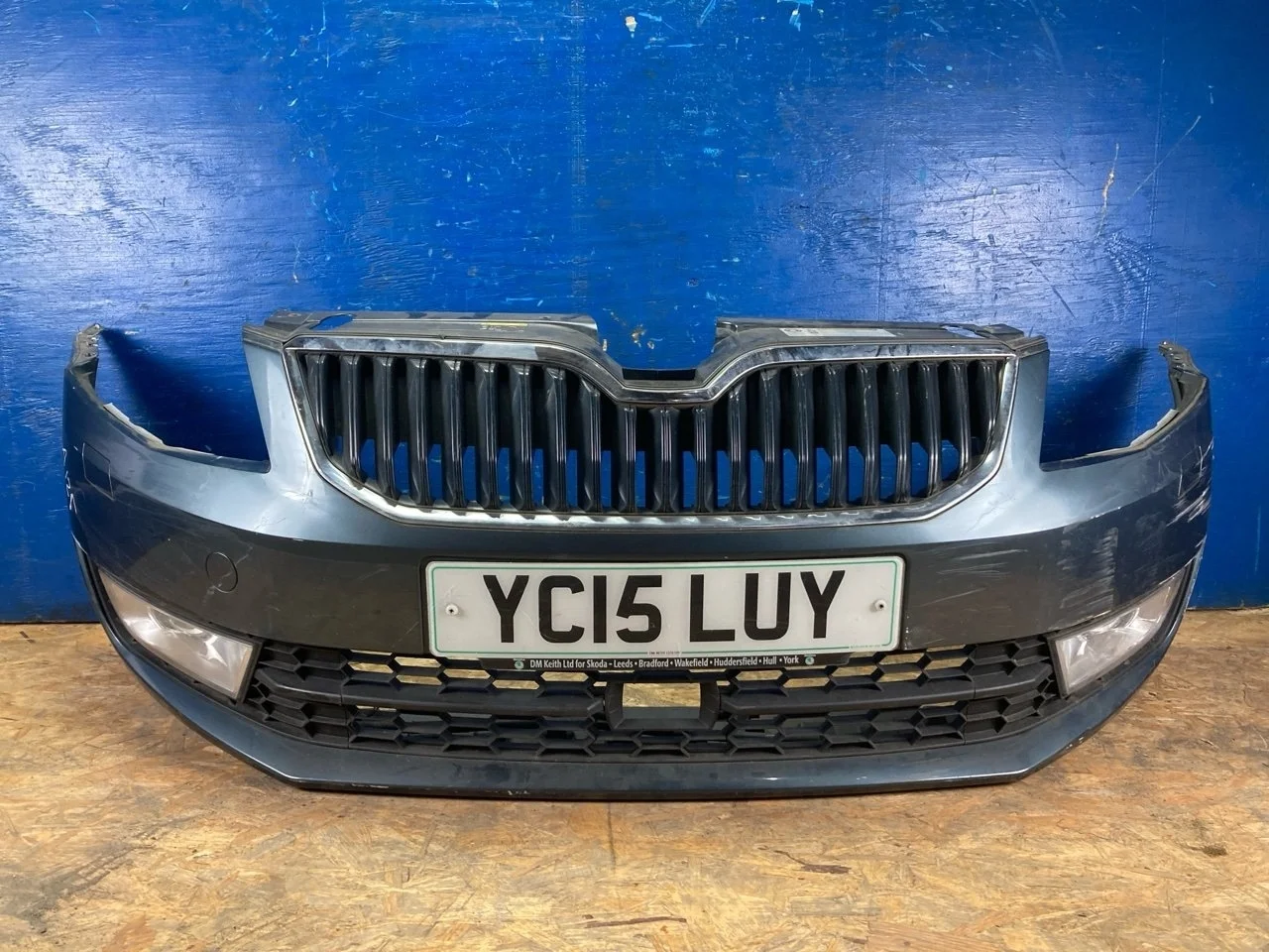 Бампер Skoda Octavia A7 2014 5E0807221 УНИВЕРСАЛ, передний