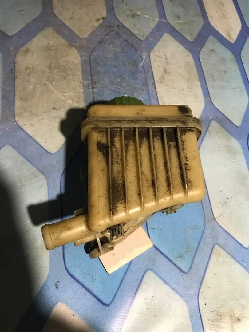 бачок гур