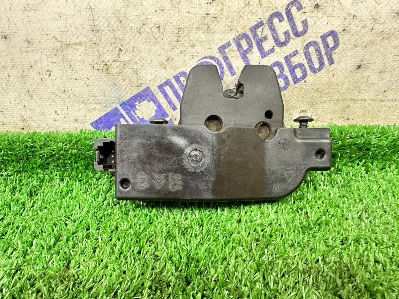 Замок багажника Citroen C4 2008 871982 ХЕТЧБЕК 1.6 10FHAPPSA