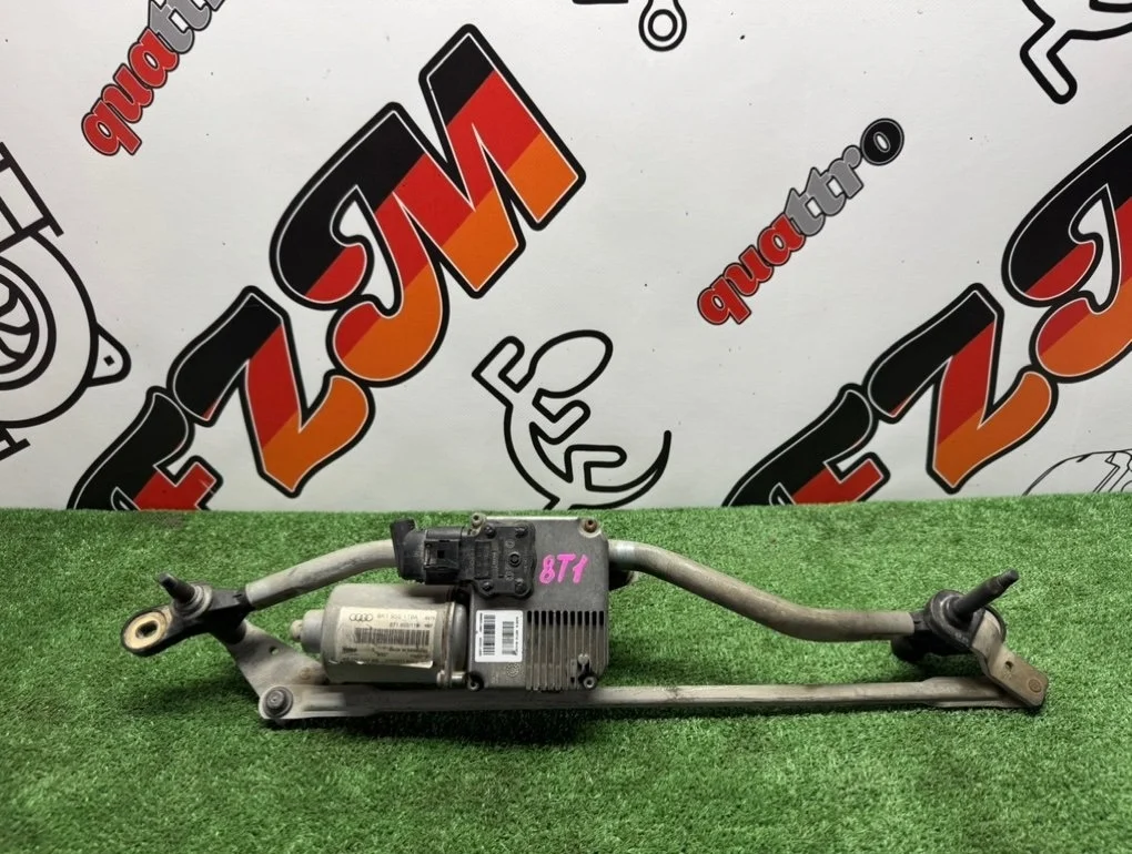 Трапеция cтеклoочиcтителя Audi A5 8T1955119D 8T, передняя