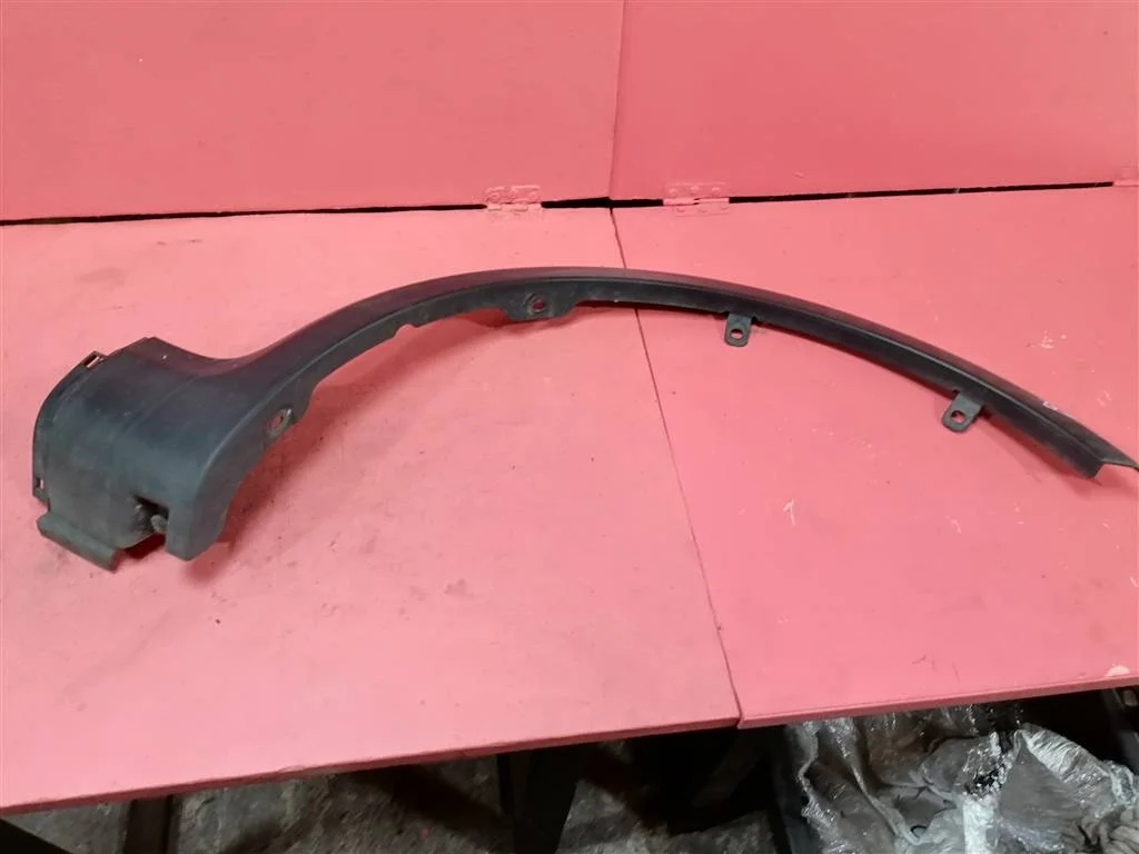 накладка переднего крыла Suzuki SX4 2006-2013