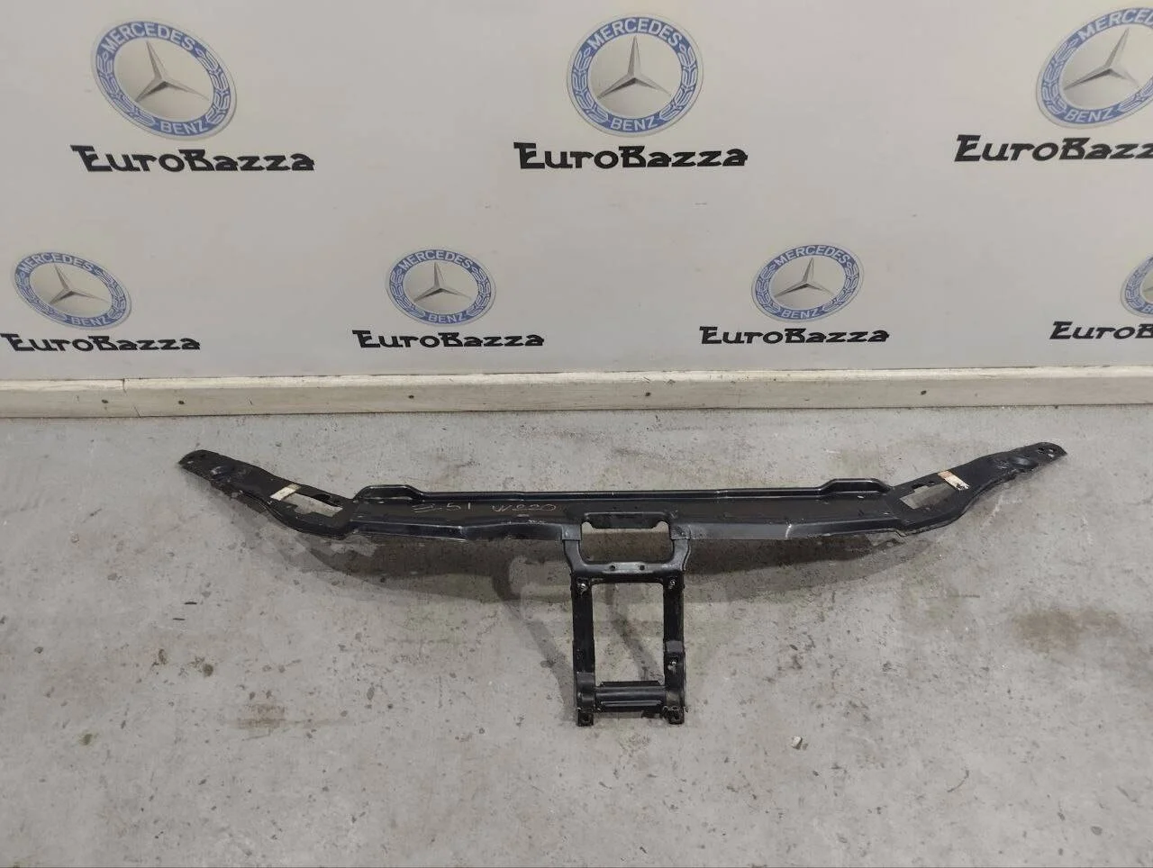 Верхняя планка телевизора Mercedes W220