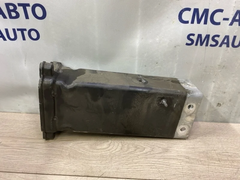 Лонжерон Audi A8 2011 4H0805110TA D4 4.2 CDR, передний правый