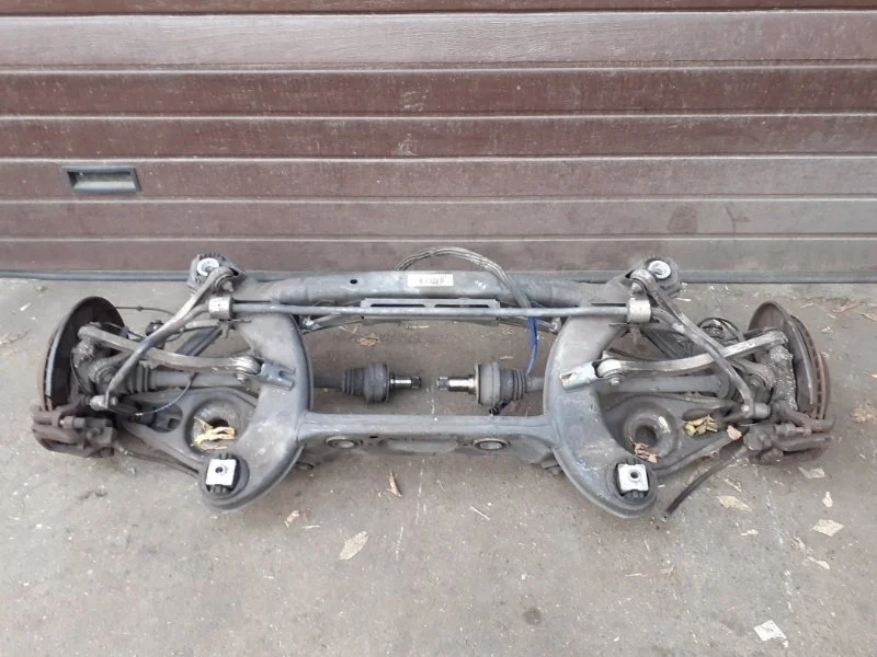 Подрамник в сборе Mercedes-Benz Glk 2011 A2043500141 X204 272.948, задний