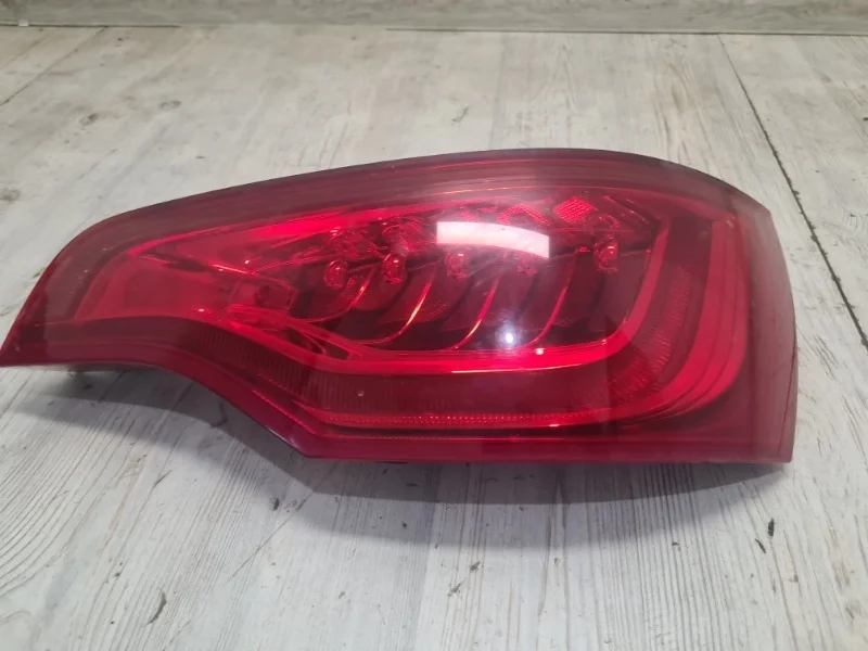 Фонарь Audi Q7 2010 - 2015 4L