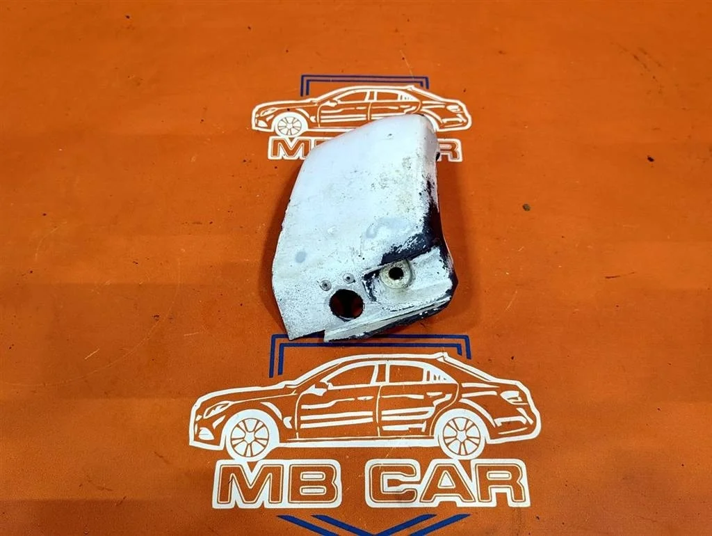 Порог пластиковый правый Mercedes-Benz
