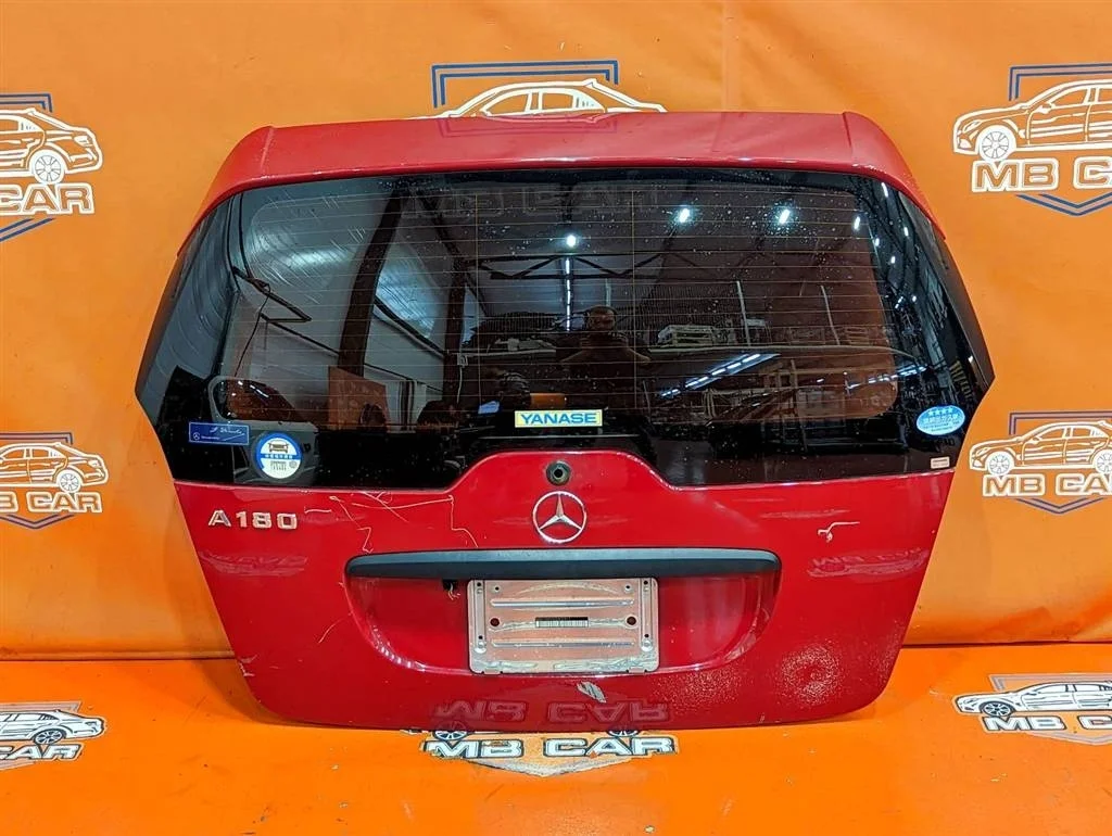 Крышка багажника Mercedes-Benz