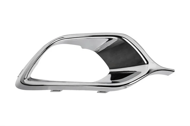 Молдинг решетки бампера переднего правый Уценка 10% (сломано крепление) RENAULT LOGAN II 2014-2018