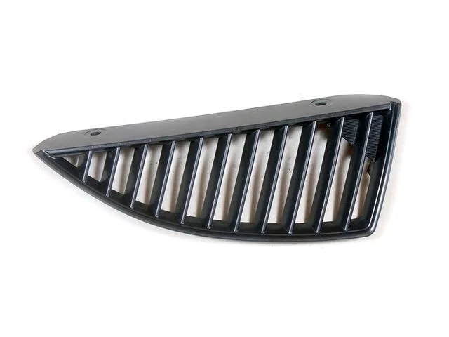 Решетка радиатора правая MITSUBISHI LANCER IX CS 2003-2005