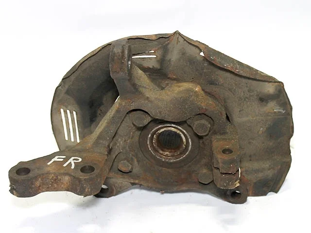 Кулак поворотный правый MITSUBISHI GALANT АМЕРИКА EA 2002-2003, GALANT АМЕРИКА EA 1998-2001, ECLIPSE III D5 1999-2003, ECLIPSE III D5 2003-2005