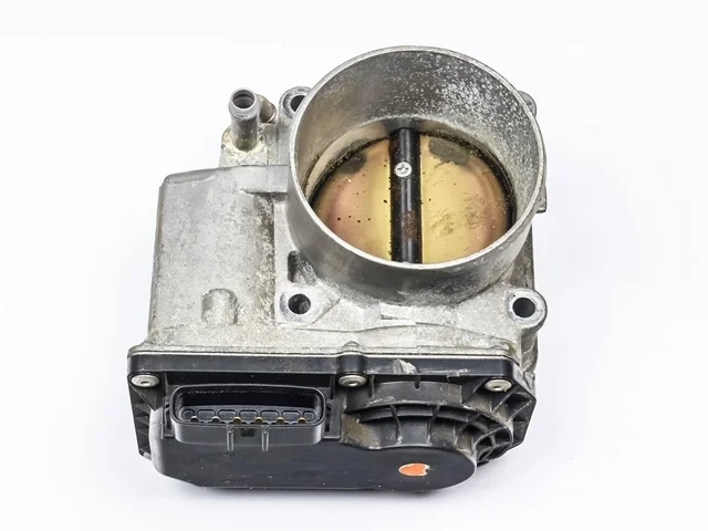 Заслонка дроссельная (отличное состояние) GRX120 TOYOTA CROWN S180 2003-2005, CROWN S180 2005-2008, MARK X X120 2004-2006, MARK X X120 2006-2009