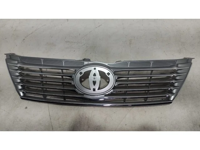 Решетка радиатора Уценка 20% (сломано крепление) TOYOTA CAMRY XV50 2011-2014