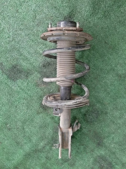 Амортизатор подвески передний правый J31 NISSAN TEANA J31 2003-2005, TEANA J31 2006-2008