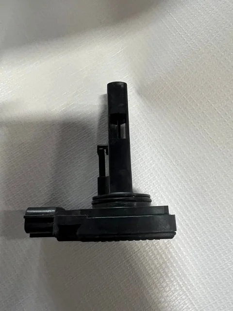 Датчик массового расхода воздуха CW5W MITSUBISHI COLT VI Z20 / Z30 2002-2008, OUTLANDER XL CW 2007-2010, OUTLANDER XL CW 2010-2012