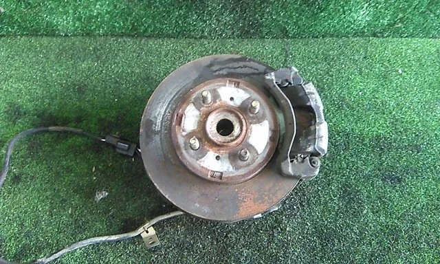 Кулак поворотный правый CS5A MITSUBISHI LANCER IX CS 2003-2005, LANCER CEDIA RHD CS 2000-2003, LANCER IX CS 2005-2010, DION CR 2000-2005