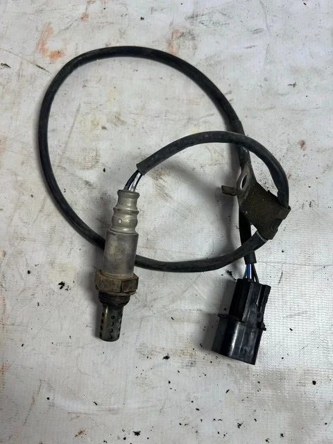 Датчик кислородный лямбда-зонд левый нижний NA4W MITSUBISHI GRANDIS NA4W 2003-2011, OUTLANDER CU 2003-2007, GALANT DJ 2003-2008, GALANT DM 2008-2012