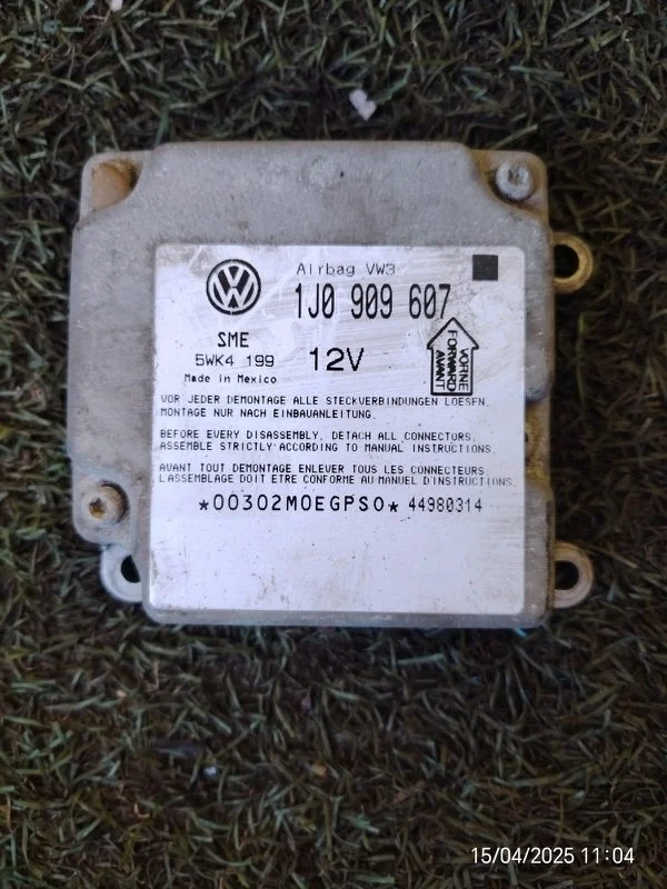 Блок управления SRS Volkswagen Passat B5 ADR 2000