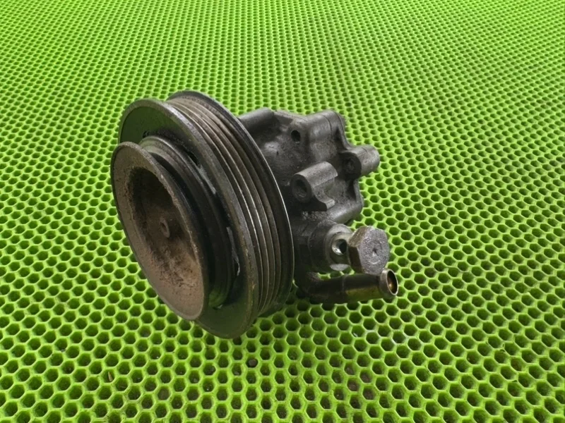 Насос ГУР Audi A6 C5 8D0145156
