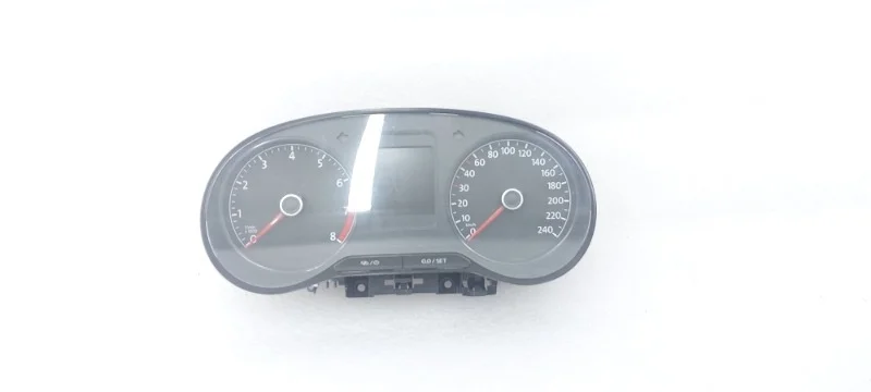 Панель приборов Volkswagen Polo 2020 MK5
