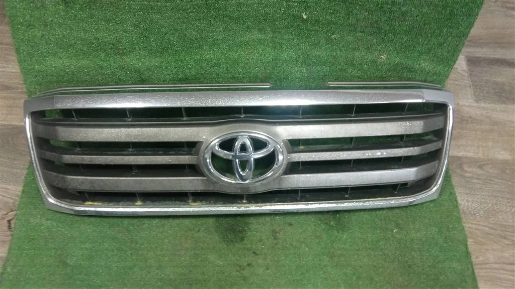 Б.у. решетка радиатора TOYOTA LAND CRUISER J100 TOYOTA LAND CRUISER J100