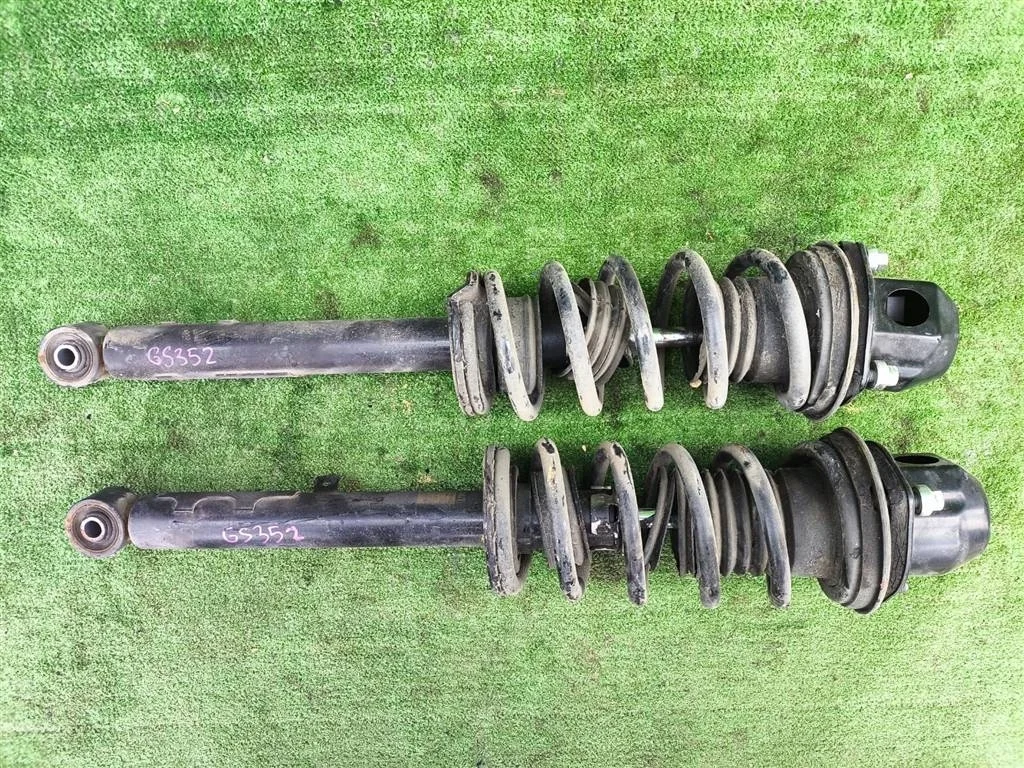 Б.у. амортизатор (2шт) LEXUS GS350 GRS191 LEXUS GS350 GRS191