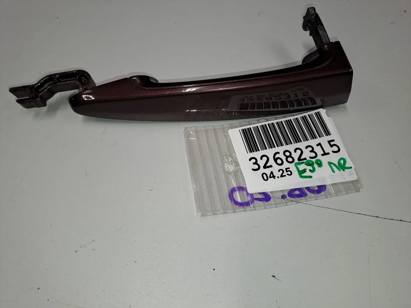 Ручка двери наружная правая для BMW 3 E90 2005-2013