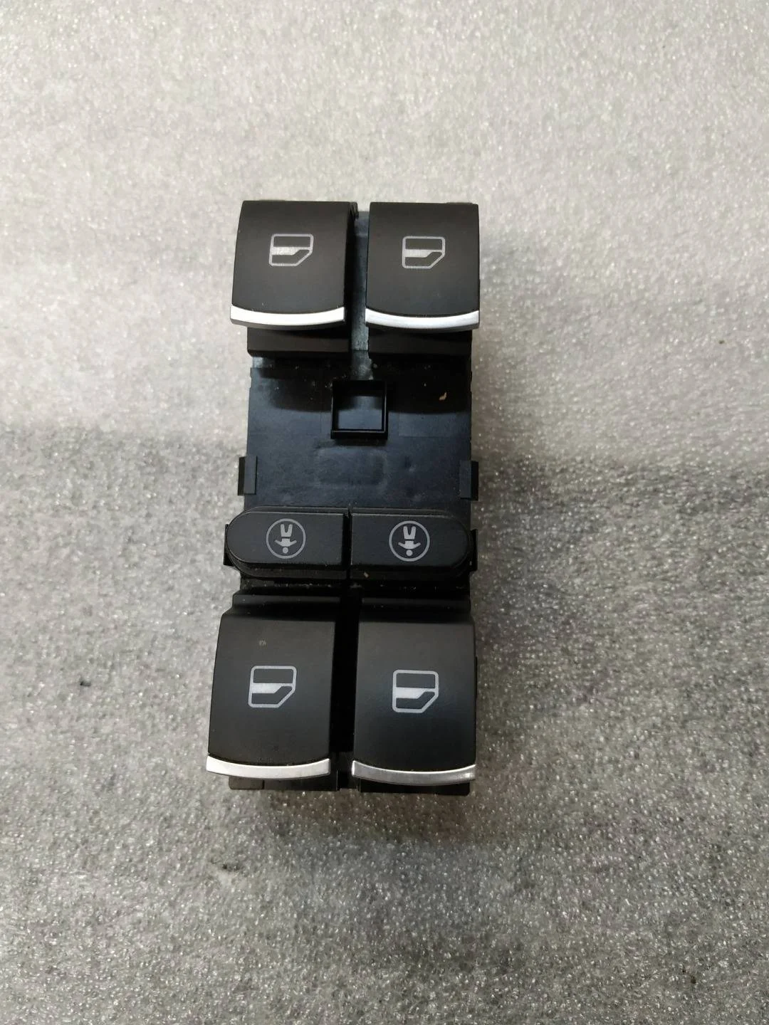 кнопка стеклоподъемника двери передней левой Volkswagen Touareg 7P6 2011