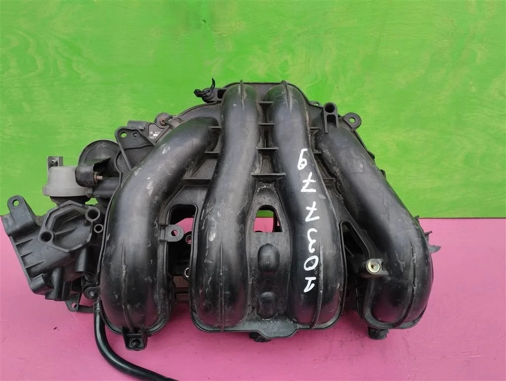 Впускной коллектор Ford Focus 2 C-Max 1,8 2,0