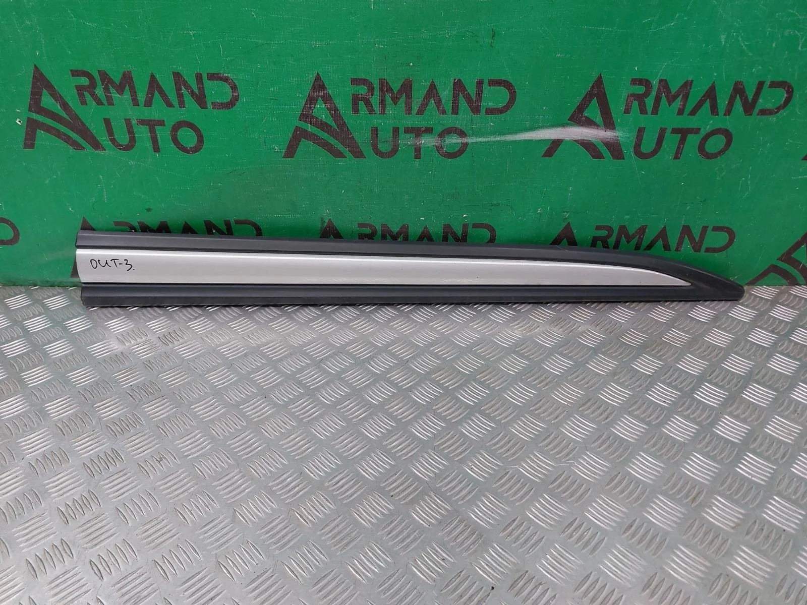Молдинг двери Mitsubishi Outlander 2015-нв 3