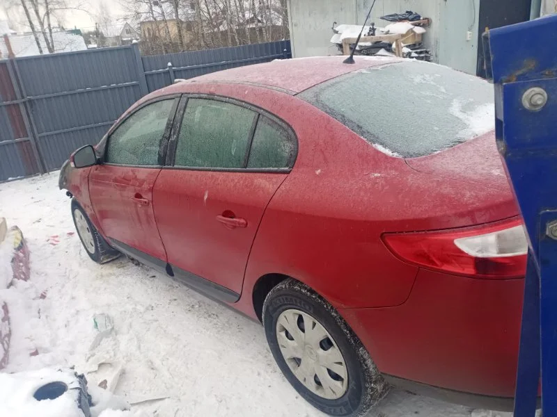 Продажа Renault Fluence 1.6 (106Hp) (K4M 838) FWD MT по запчастям