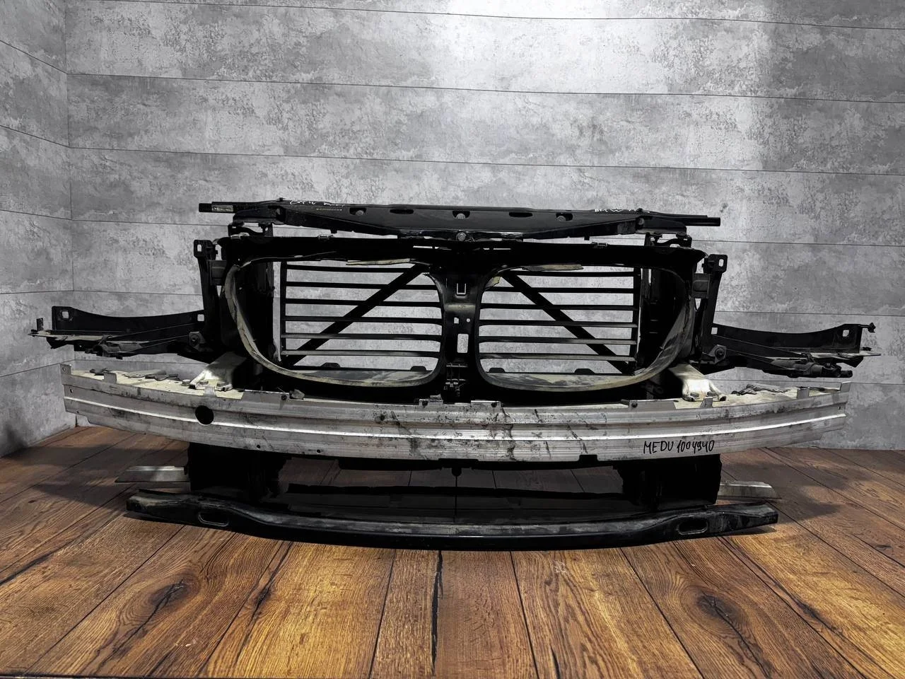 передняя панель (телевизор) BMW 7 F01/F02