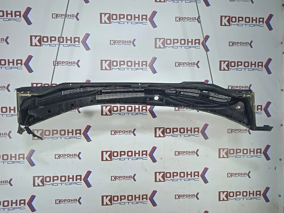 Решетка воздухозаборника 861513J000 Б/У Б/У дефект уголка