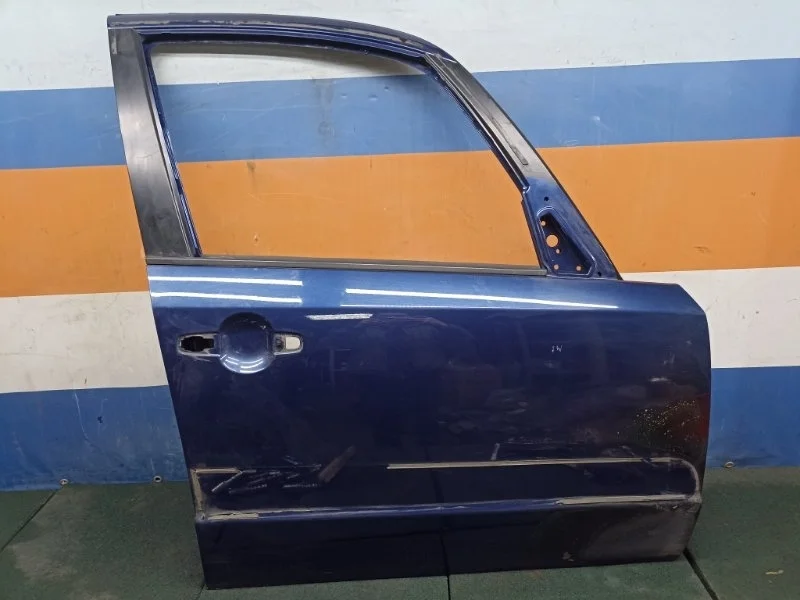 Дверь Suzuki Sx4 2006-2013 6800179J00 1.6 M16A, передняя правая