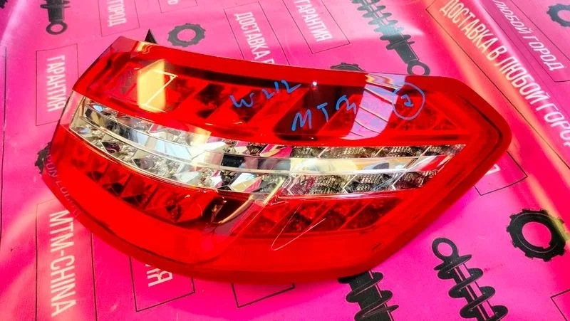 Фонарь задний правый Mercedes Benz w212 дорест