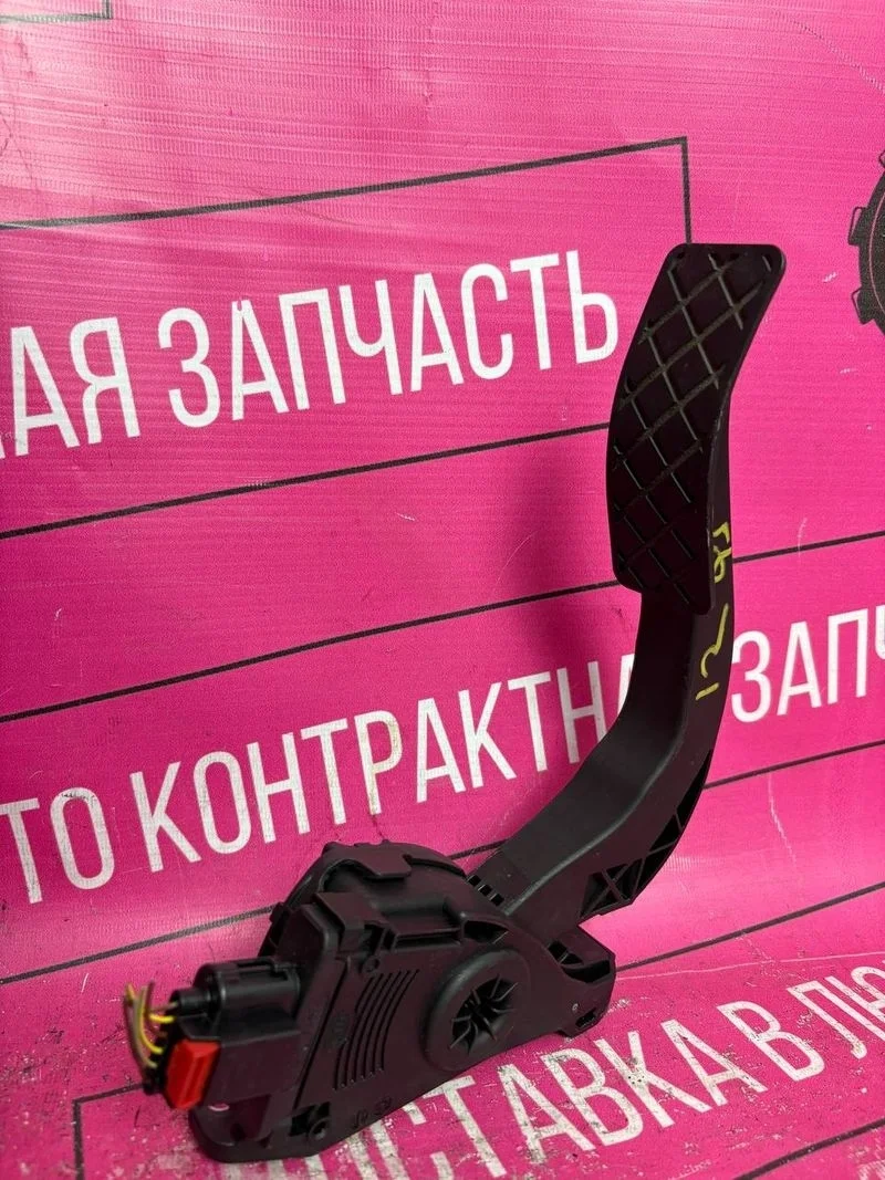 Педаль газа Audi Q5