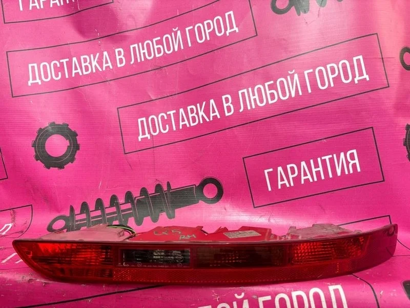 Фонарь задний в бампер правый Audi Q5