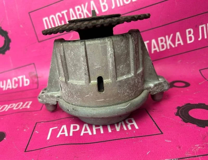 Подушка двигателя Mercedes-Benz w212 (14)