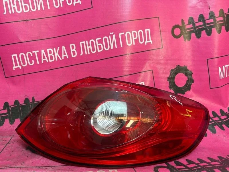 Фонарь задний правый Volkswagen Passat CC  (4)