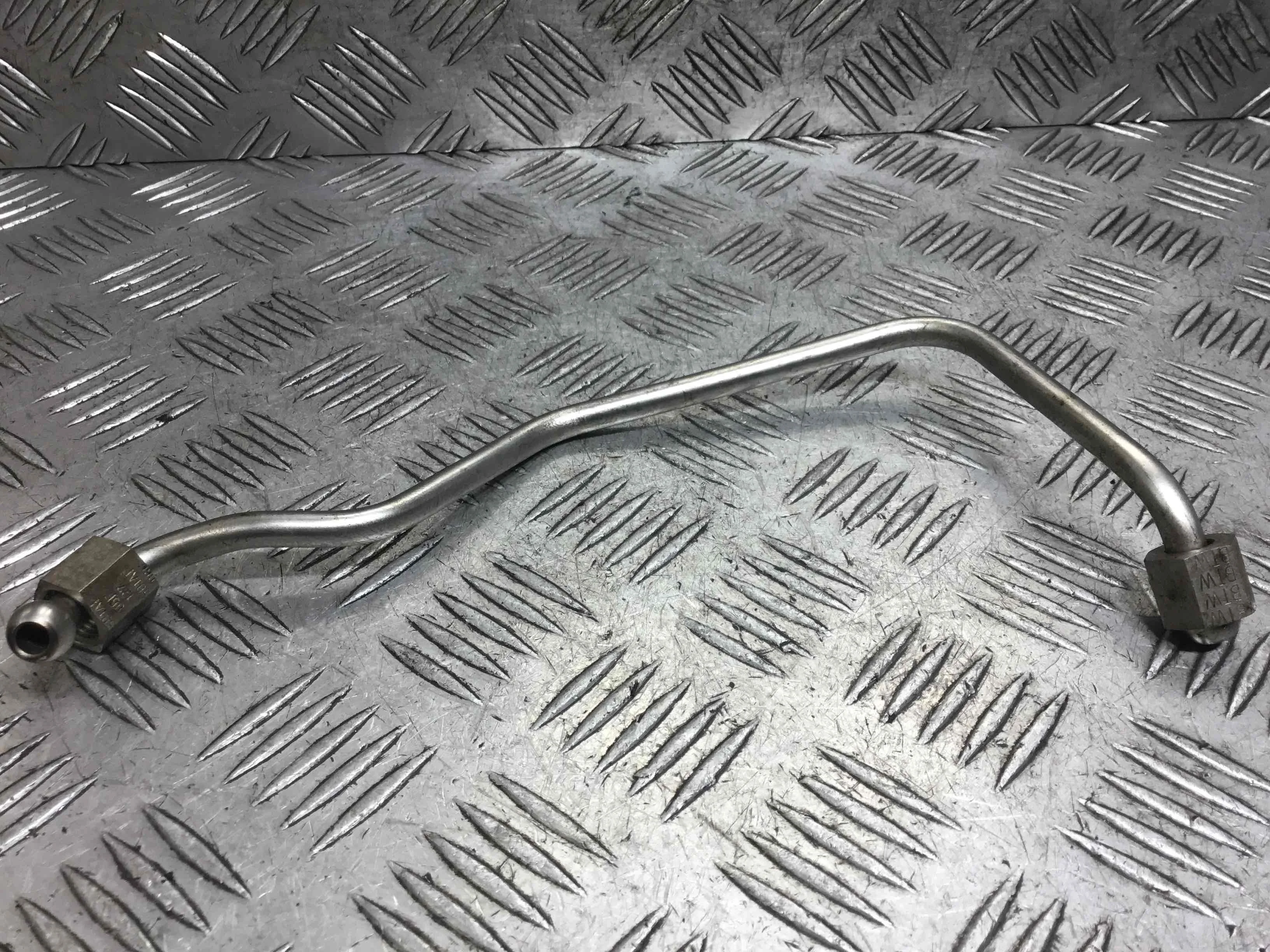 Трубка топливная Audi A4 B8/8K (2007-2011) бензин 2.0 TFSI Механика Х/б