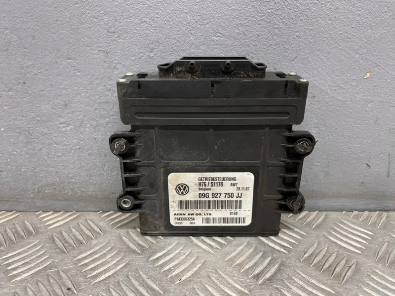 Блок управления кпп Volkswagen Passat B6