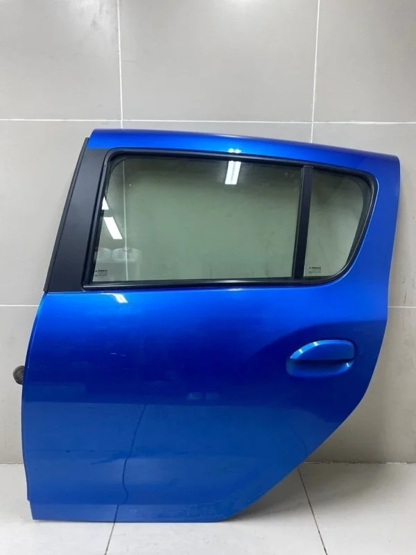 Дверь задняя левая Renault Sandero Stepway 2