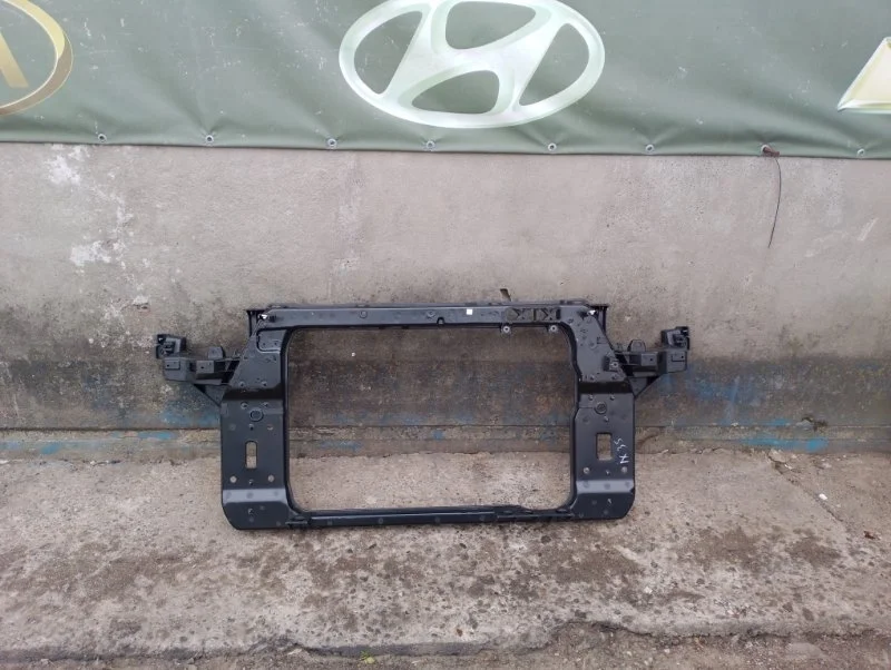 Передняя панель телевизор Hyundai ix35