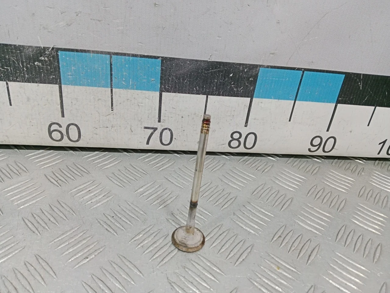 [Б/У] Клапан выпускной BMW mot. N20,mot. N55,mot. N26, [Код: 00595676 ]
