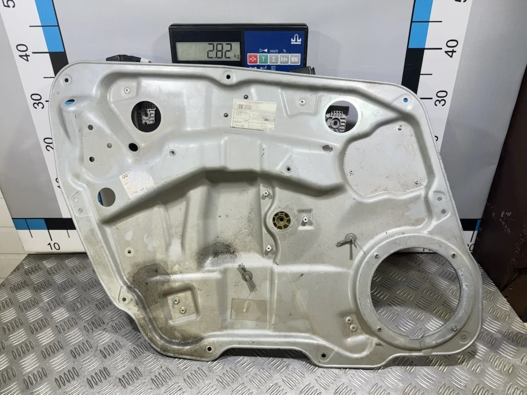 [Б/У] Стеклоподъемник электрический передний левый Mercedes GL164 ML164 [Код: 00507350 ]
