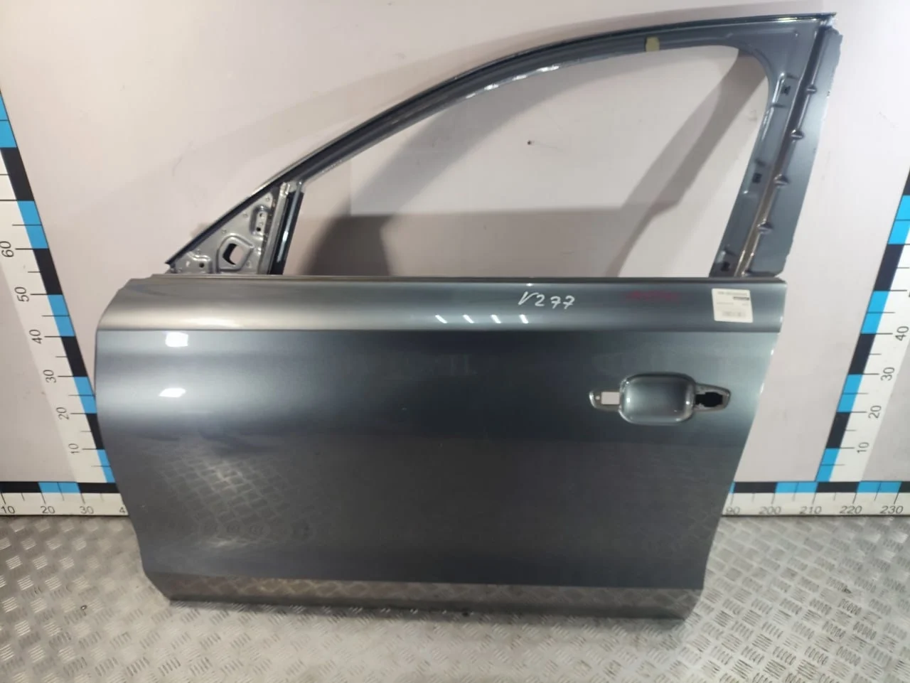 [Б/У] Дверь передняя левая Audi A8 2010-2017 [Код: 00507209 ]