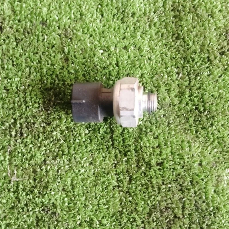 Датчик давления компрессора кондиционера Toyota Camry 2007 GSV40