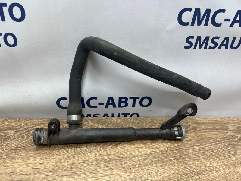 Патрубок охлаждения Volvo Xc60 2011 30774514 ХС60 3.0 B6304T4
