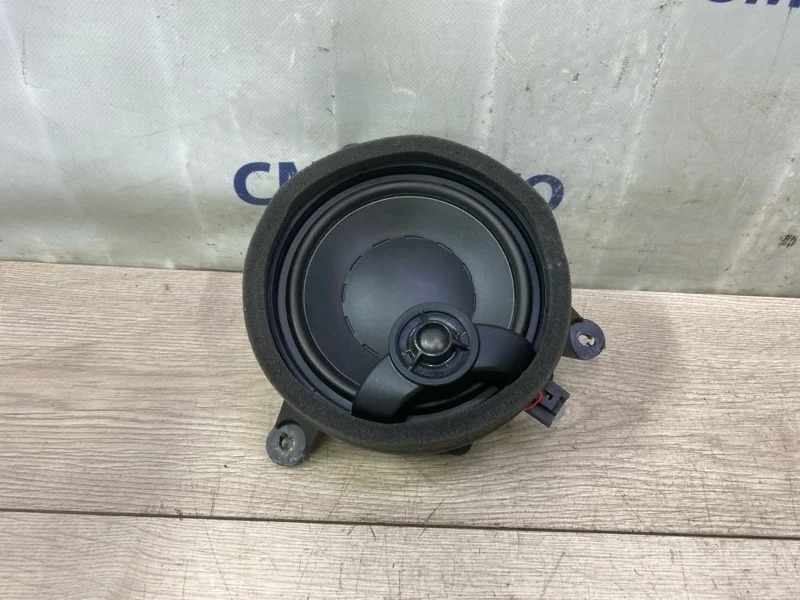 Динамик Volvo Xc90 30752354 ХС90 4.4 B8444S, задний
