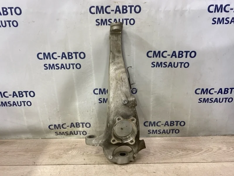 Кулак поворотный Volkswagen Touareg 7P0407246B NF 3.0 CGE, передний правый