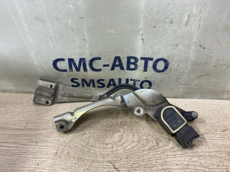 Датчик уровня подвески Mercedes-Benz E-Class A2045401917 C207 271.860, передний левый